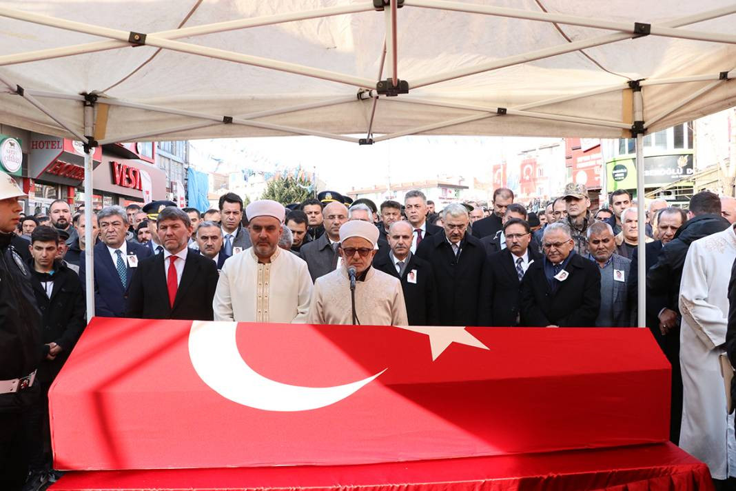 Şehitlere son veda - Resim: 8